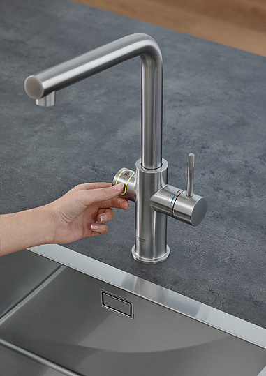Смеситель Grohe Red II Duo 30325DC1 для кухонной мойки, с водонагревателем