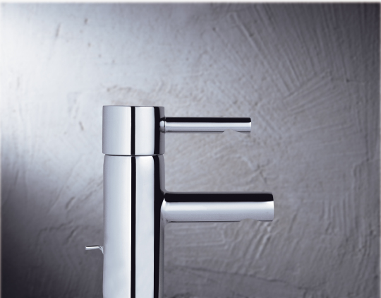 Смеситель Grohe Essence 33562000 для раковины