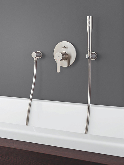 Смеситель Grohe Lineare New 19297DC1 для ванны с душем