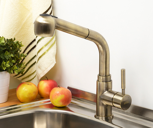 Смеситель Wasserkraft A8237 для кухонной мойки, светлая бронза