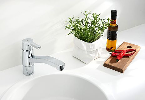 Смеситель Oras Saga Style 3930FH для кухонной мойки