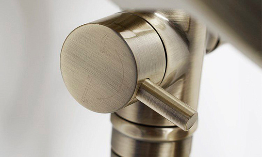 Смеситель Wasserkraft Exter 1602L универсальный, светлая бронза