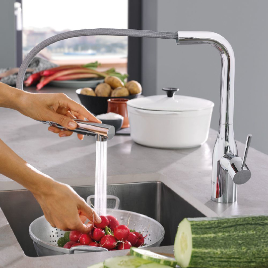 Смеситель Grohe Essence New 30270EN0 для кухонной мойки