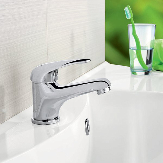 Смеситель Ravak Suzan SN 012.00 для раковины X070002