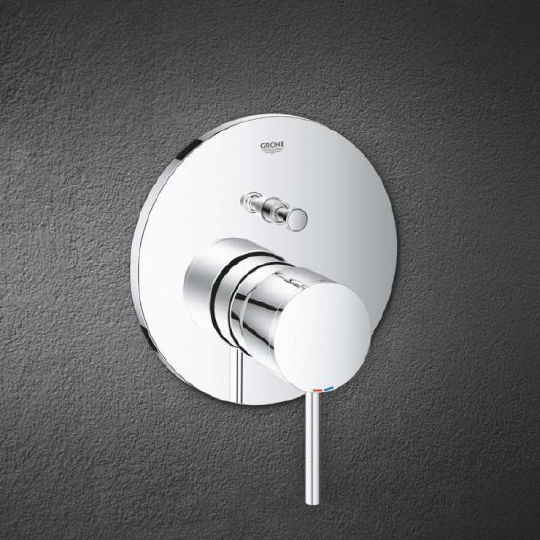 Смеситель Grohe Atrio New 24066003 для ванны с душем