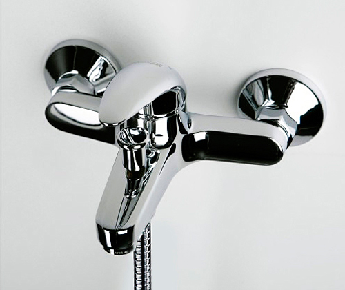 Смеситель Wasserkraft Isen 2601 для ванны с душем