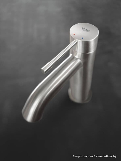 Смеситель Grohe Essence New 23590EN1 для раковины