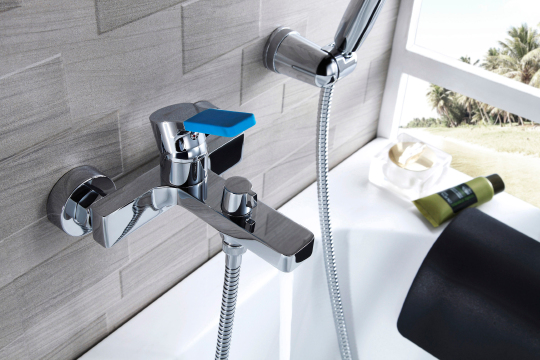 Смеситель Lemark Aura LM0614C для ванны с душем