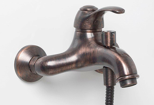 Смеситель Wasserkraft Isar 1301 для ванны с душем, темная бронза