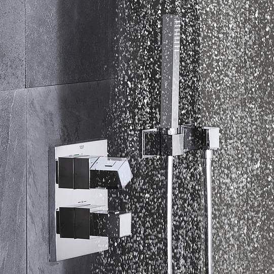 Душевой комплект Grohe Grohtherm Cube 34506000 Душевой комплект Grohe Grohtherm Cube 34506000